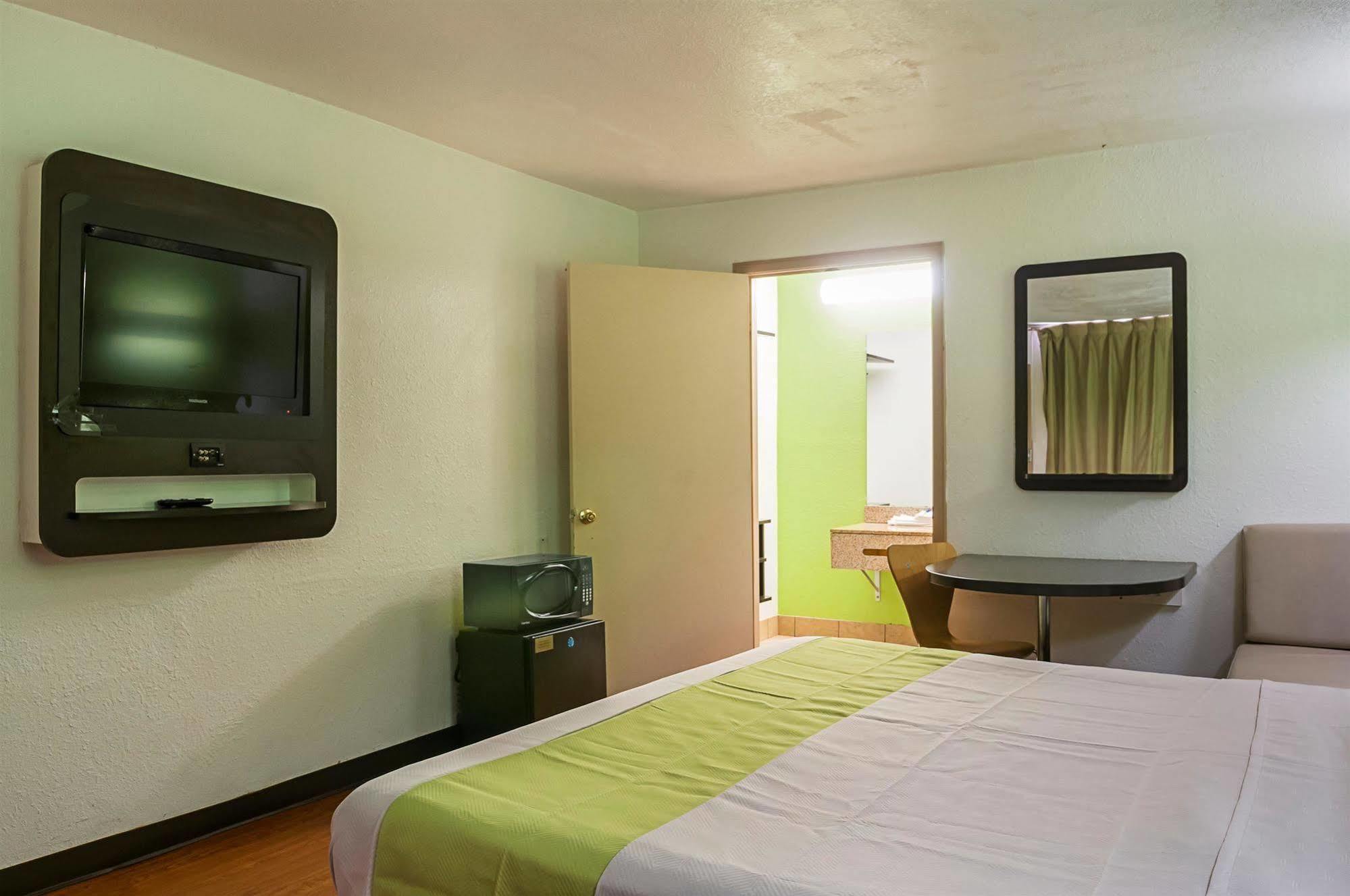 Red Roof Inn New Orleans - Westbank Harvey Bagian luar foto