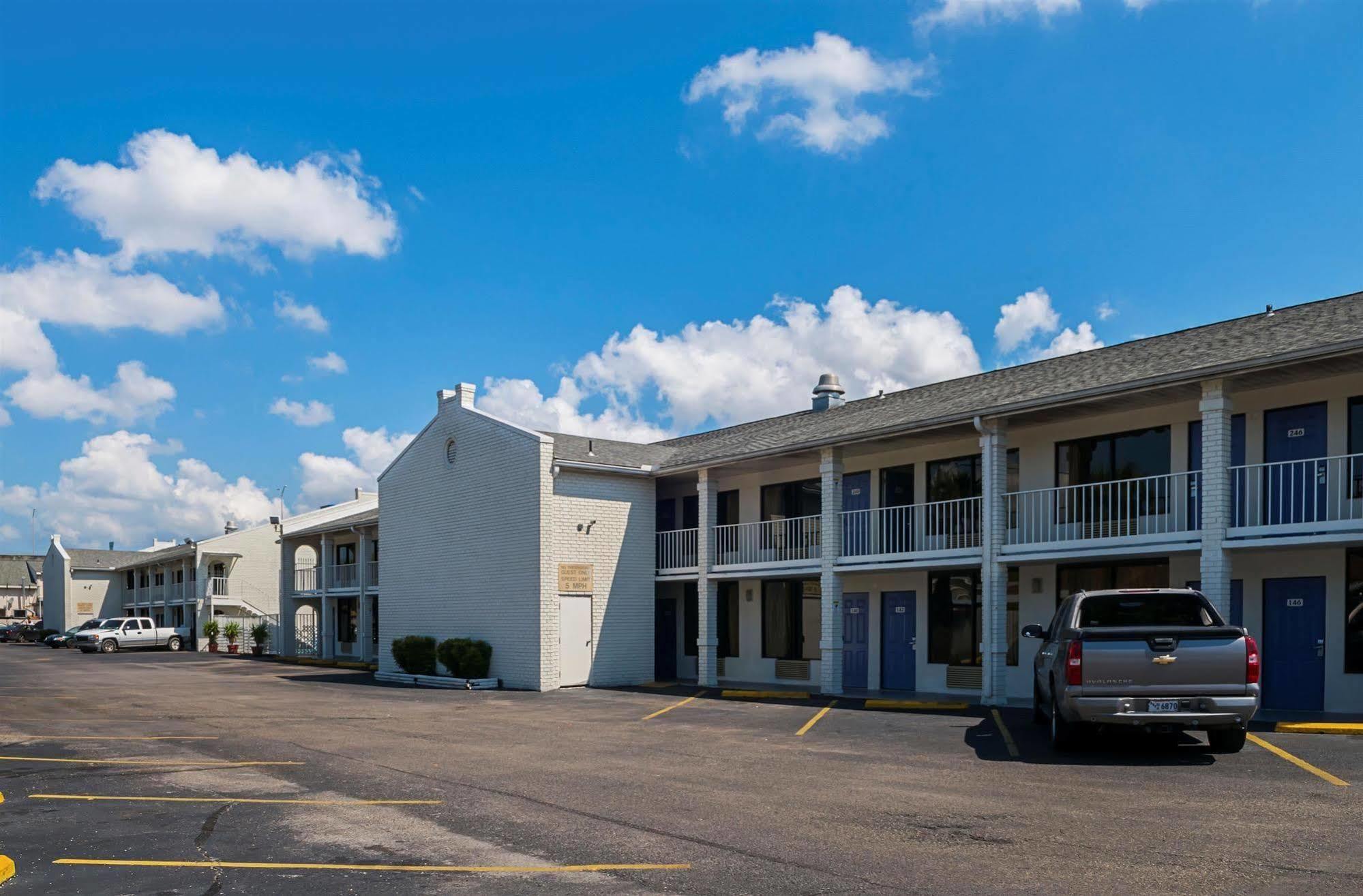 Red Roof Inn New Orleans - Westbank Harvey Bagian luar foto